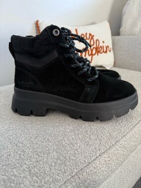 NWOT Koolaburra By UGG Jozie Bootie 6.5